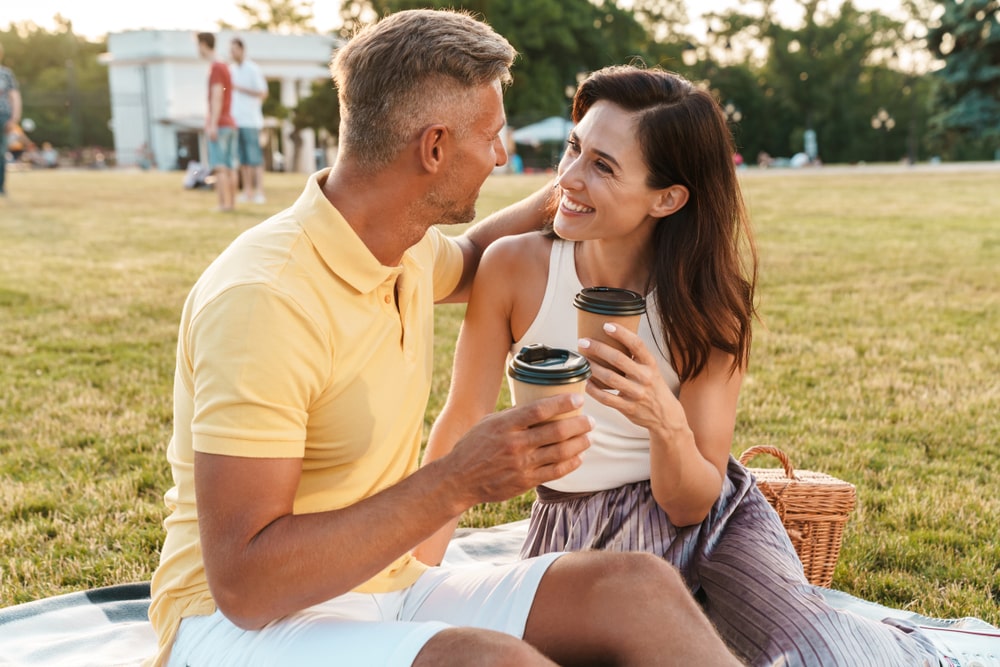 5 Connection & Dating Sites We Love